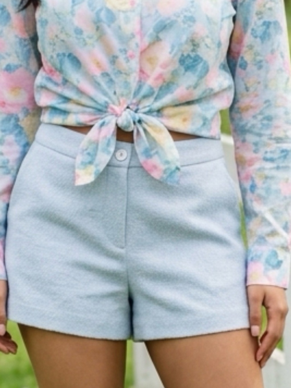 VERTY Pastel Light Blue Women’s Shorts new classy elegant